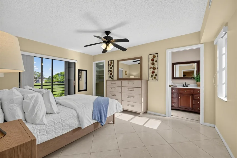 464 Piedmont J Delray Beach, FL 33484