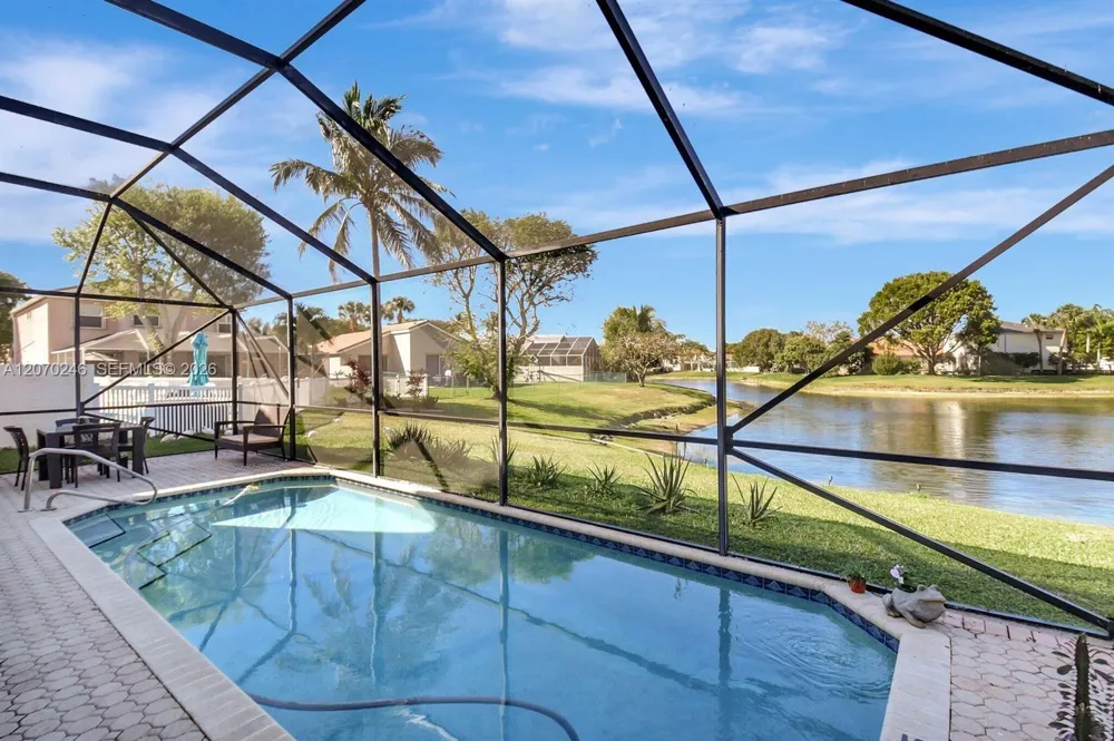 7647 Rockport Cir Lake Worth, FL 33467