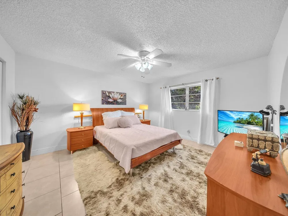 6051 NW 61st Avenue #310 Tamarac, FL 33319