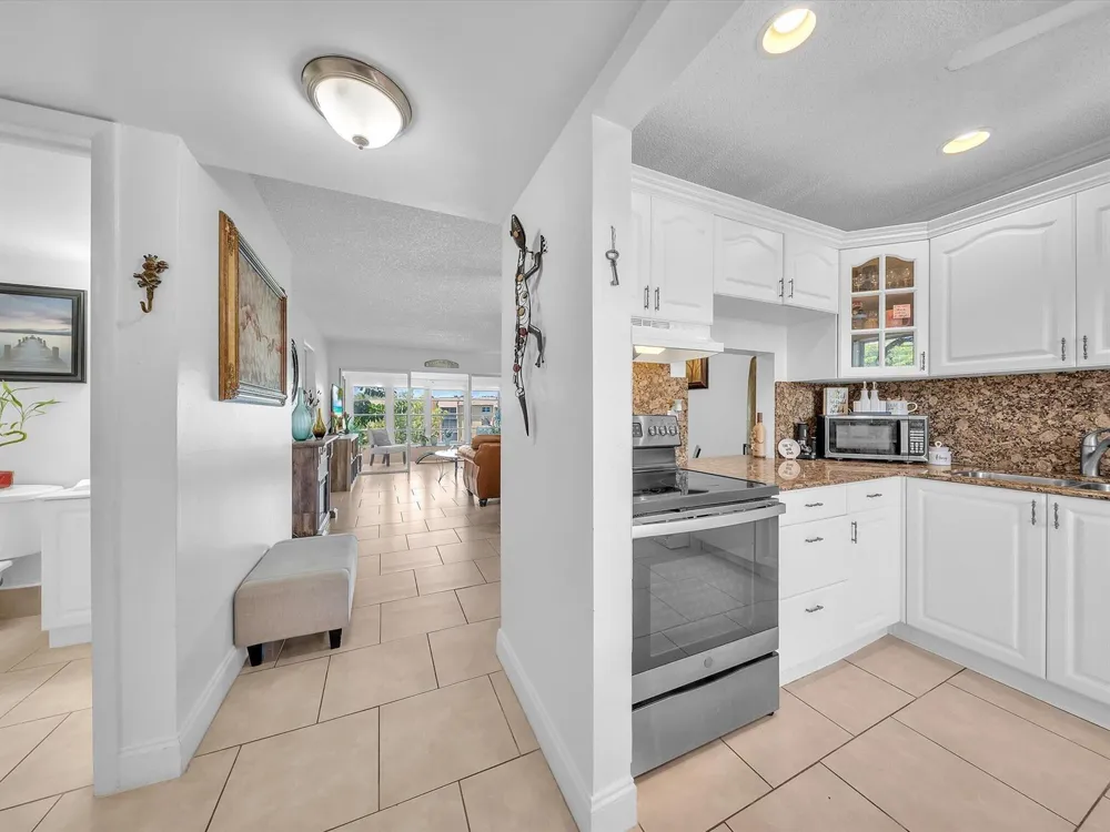 6051 NW 61st Avenue #310 Tamarac, FL 33319