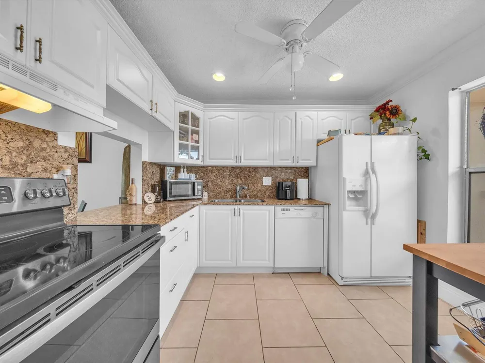 6051 NW 61st Avenue #310 Tamarac, FL 33319