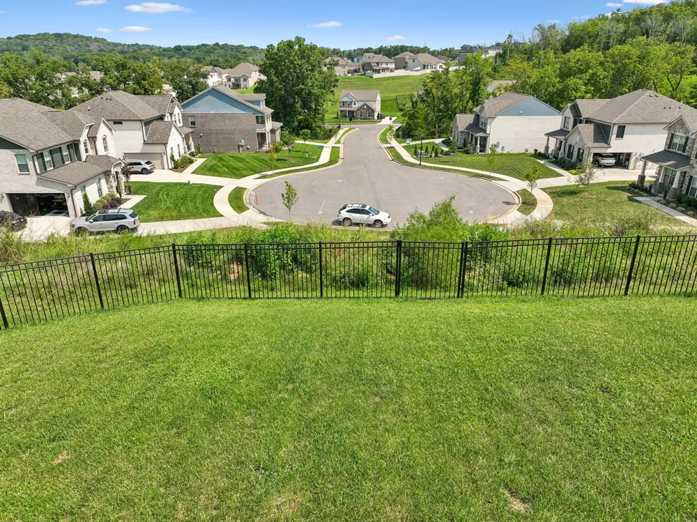 335 Van Conder Pl Hendersonville, TN 37075