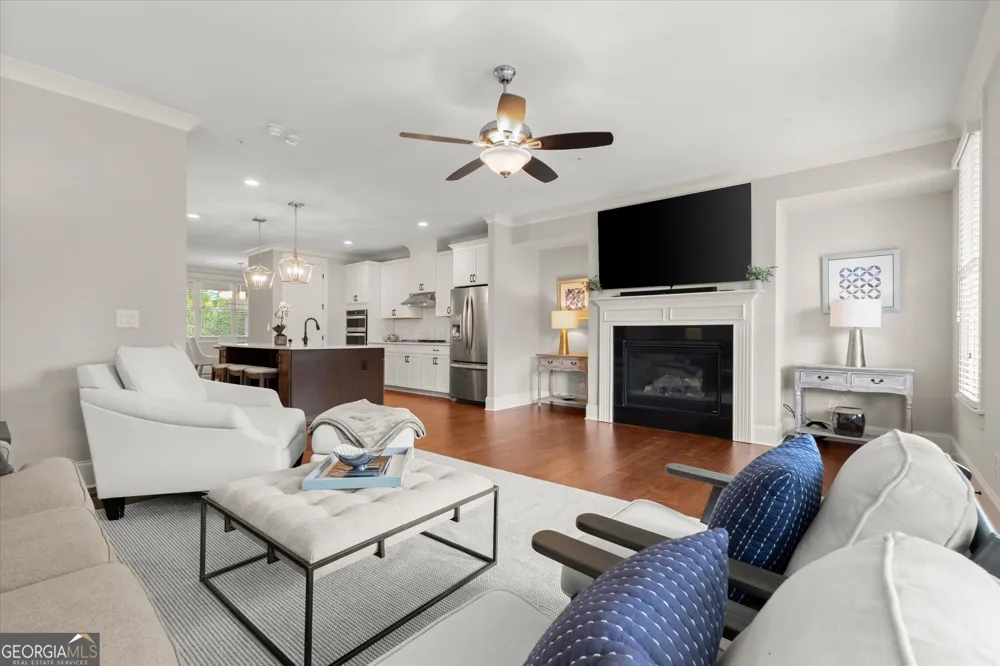 138 Inwood WALK Woodstock, GA 30188