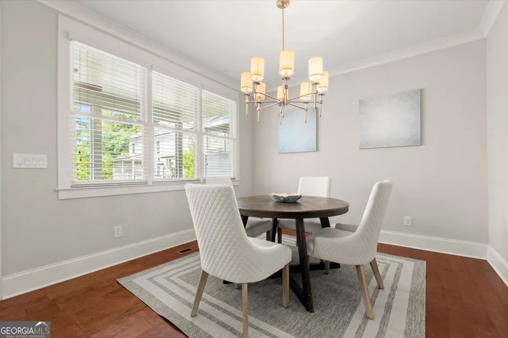 138 Inwood WALK Woodstock, GA 30188