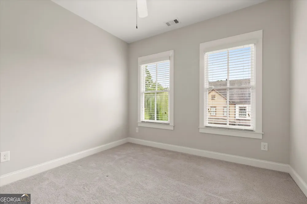 138 Inwood WALK Woodstock, GA 30188