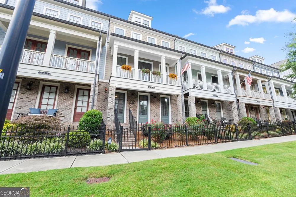 138 Inwood WALK Woodstock, GA 30188
