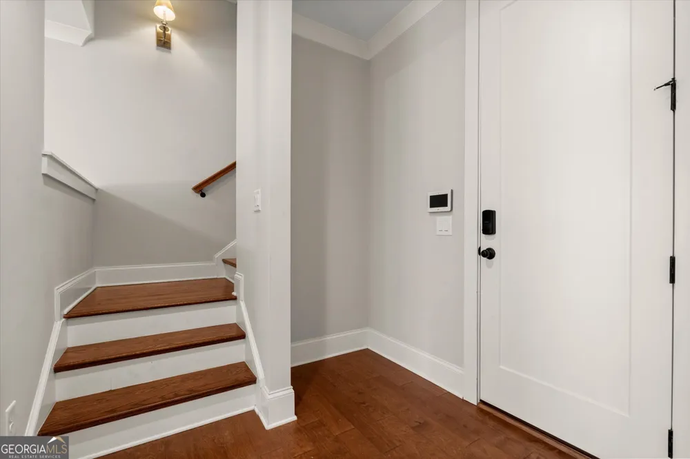 138 Inwood WALK Woodstock, GA 30188