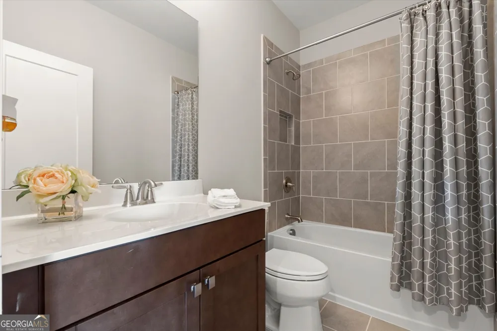 138 Inwood WALK Woodstock, GA 30188