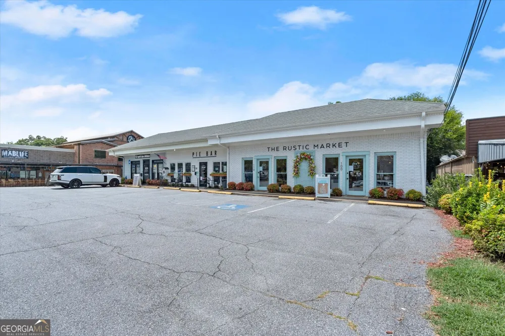 138 Inwood WALK Woodstock, GA 30188