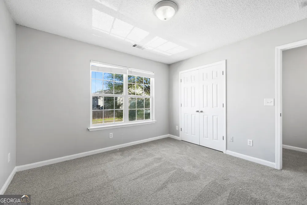 1883 Simmons LN Hampton, GA 30228