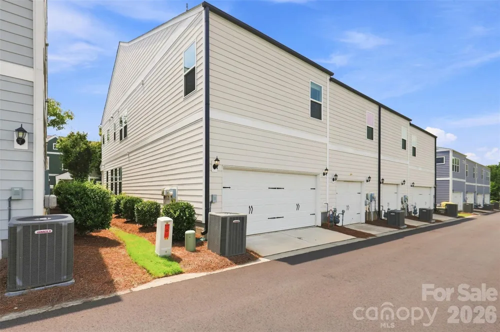 1004 Lyndon Station Drive Pineville, NC 28134