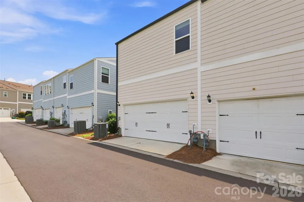 1004 Lyndon Station Drive Pineville, NC 28134