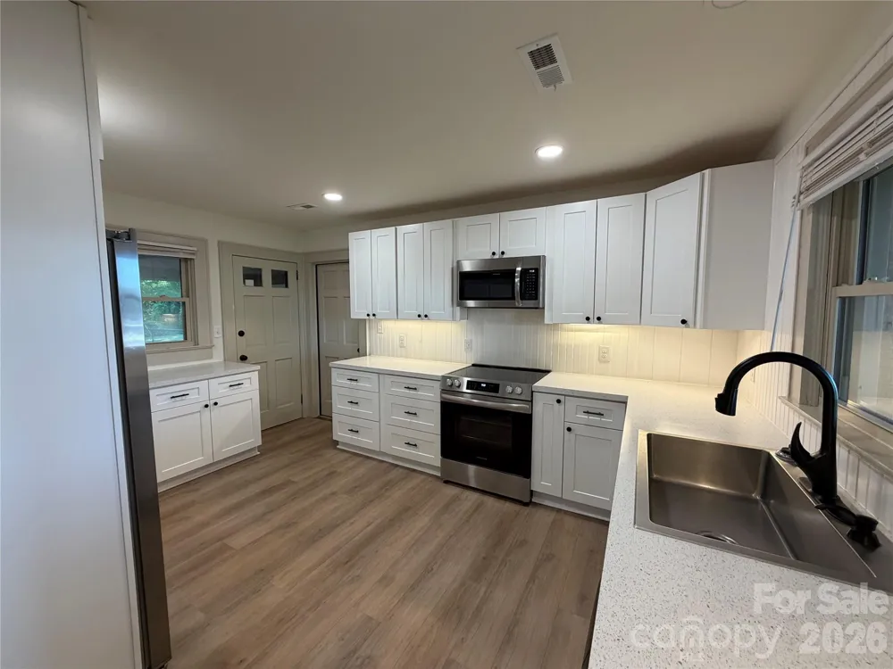 3649 Taylorsville Highway Statesville, NC 28625