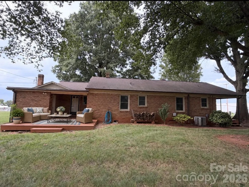 3649 Taylorsville Highway Statesville, NC 28625