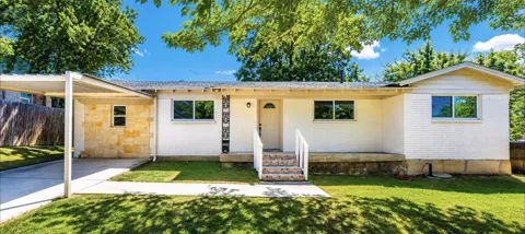 4504 Highland Lake Drive