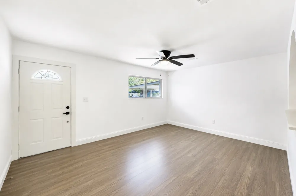 4504 Highland Lake Drive Lake Worth, TX 76135