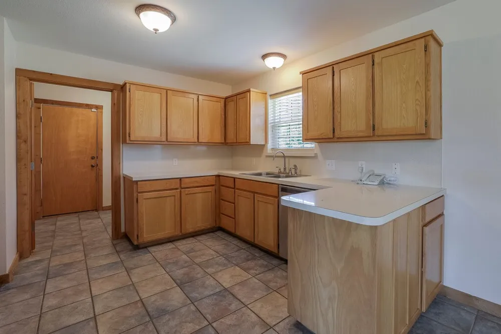 4024 J Rendon Road Burleson, TX 76028