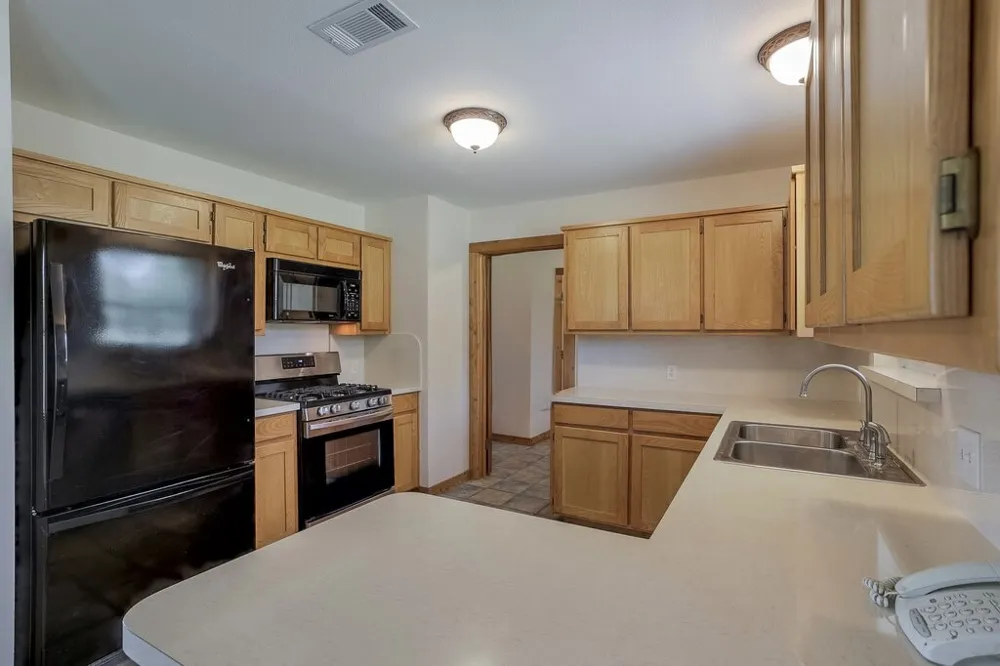 4024 J Rendon Road Burleson, TX 76028