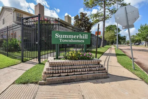 800 Country Place Drive #502