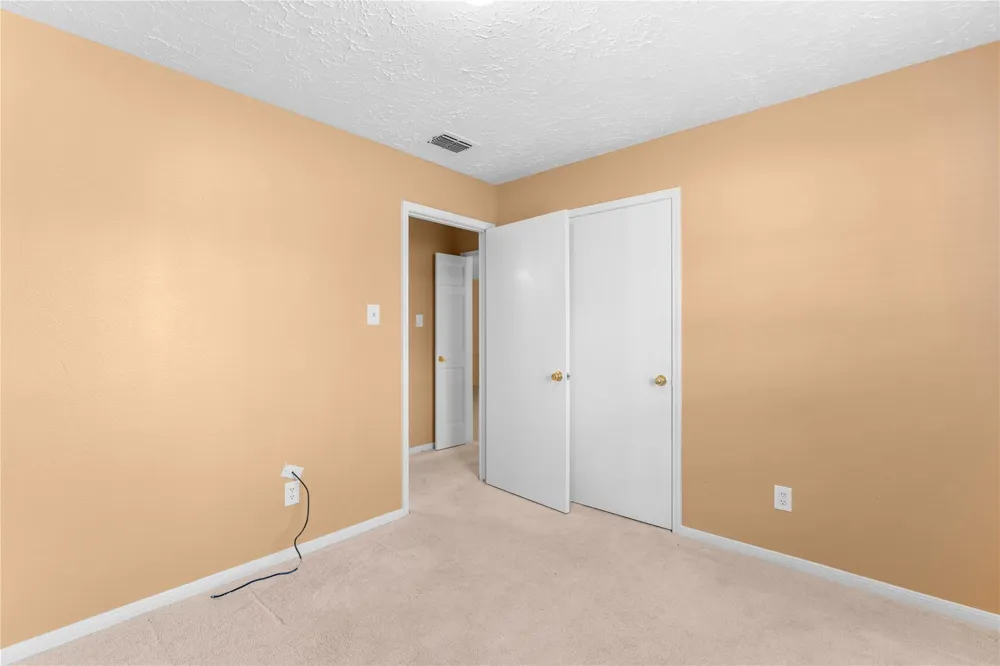 20 Baron Lane Missouri City, TX 77459