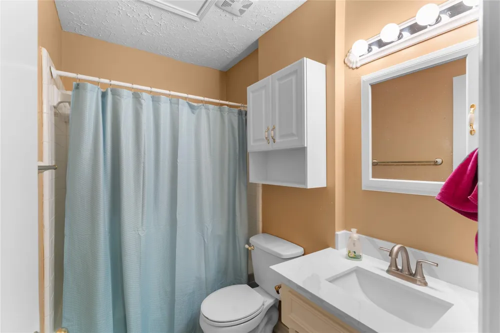 20 Baron Lane Missouri City, TX 77459