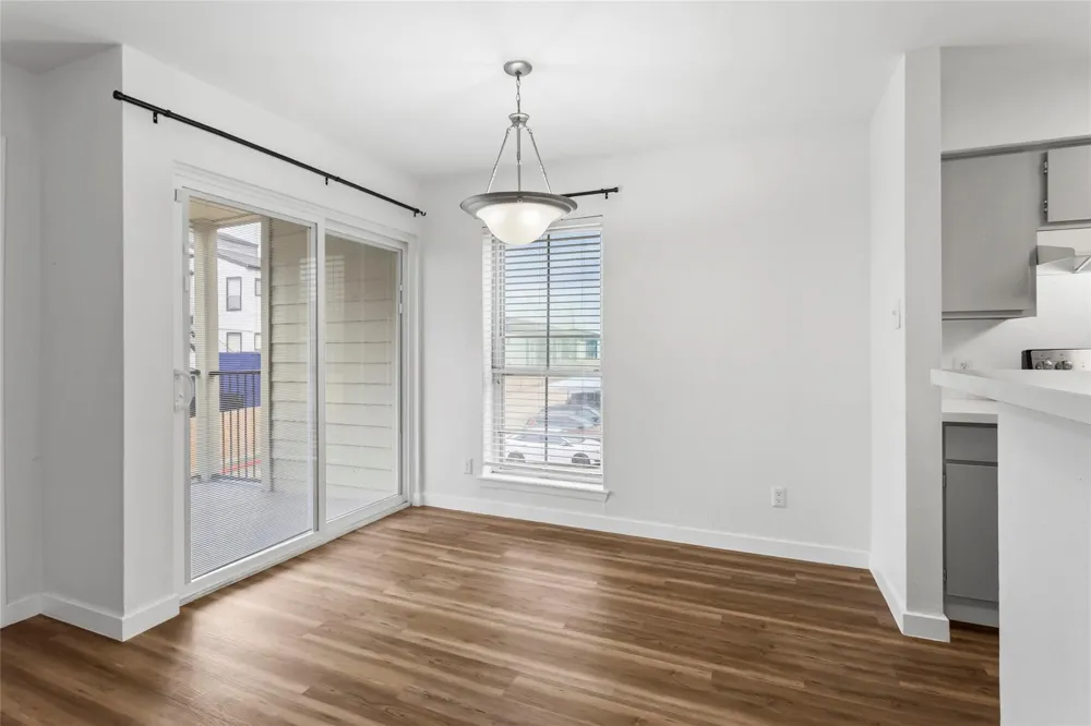 18800 Egret Bay Boulevard #119 Webster, TX 77058