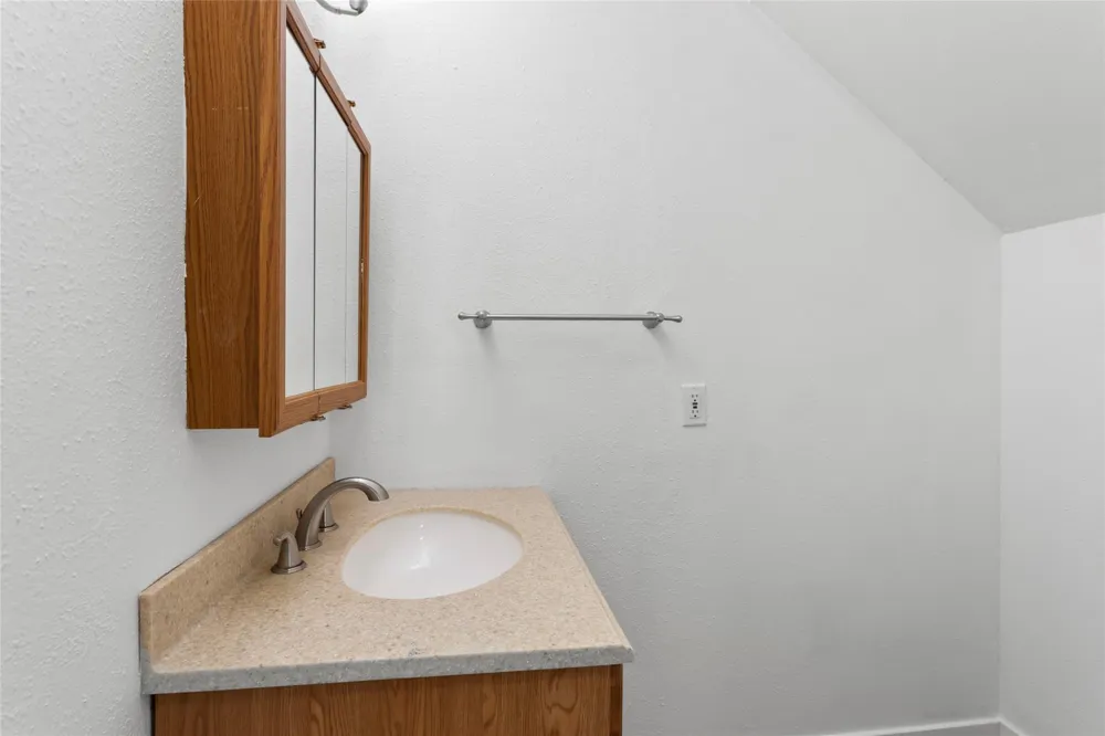 18800 Egret Bay Boulevard #119 Webster, TX 77058