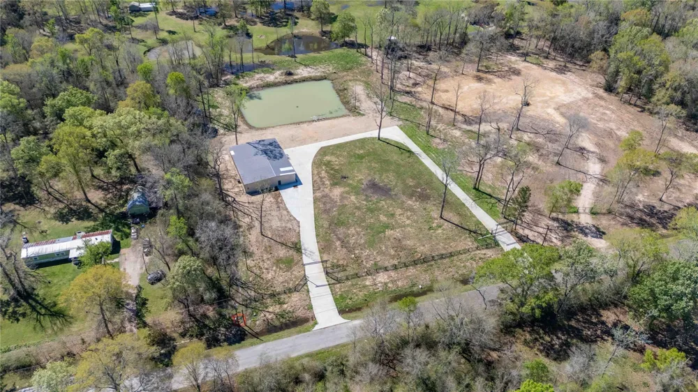 168 County Road 470 Dayton, TX 77535