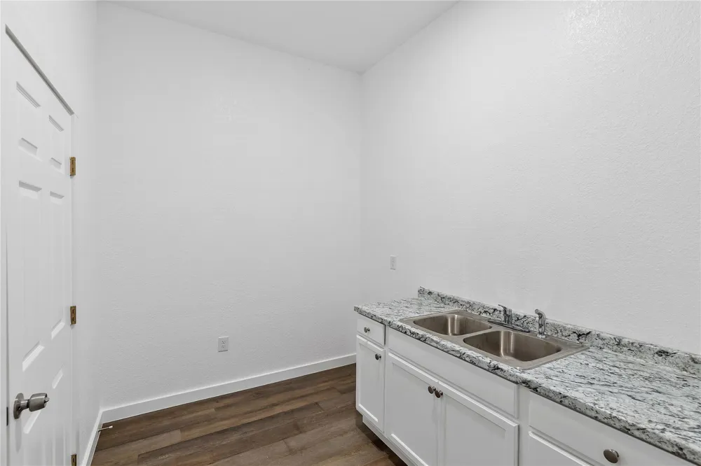 168 County Road 470 Dayton, TX 77535