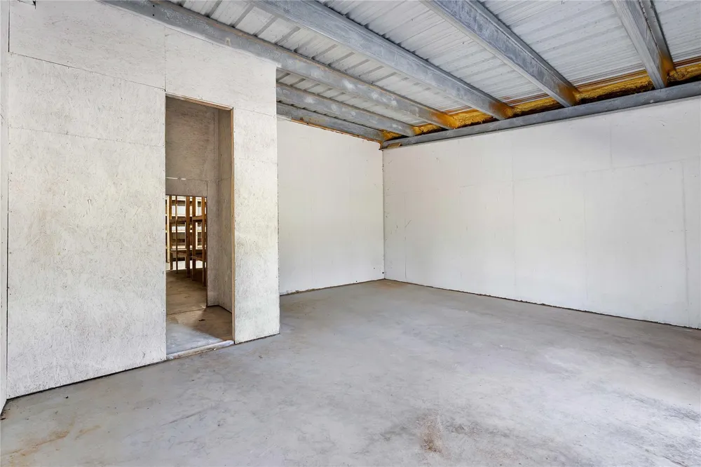 168 County Road 470 Dayton, TX 77535