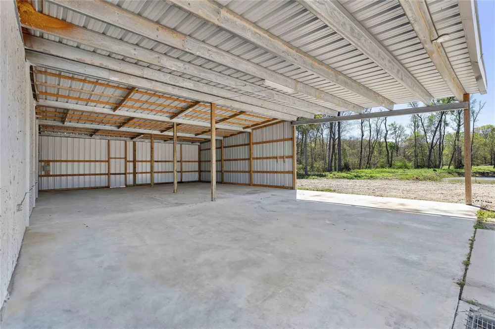 168 County Road 470 Dayton, TX 77535
