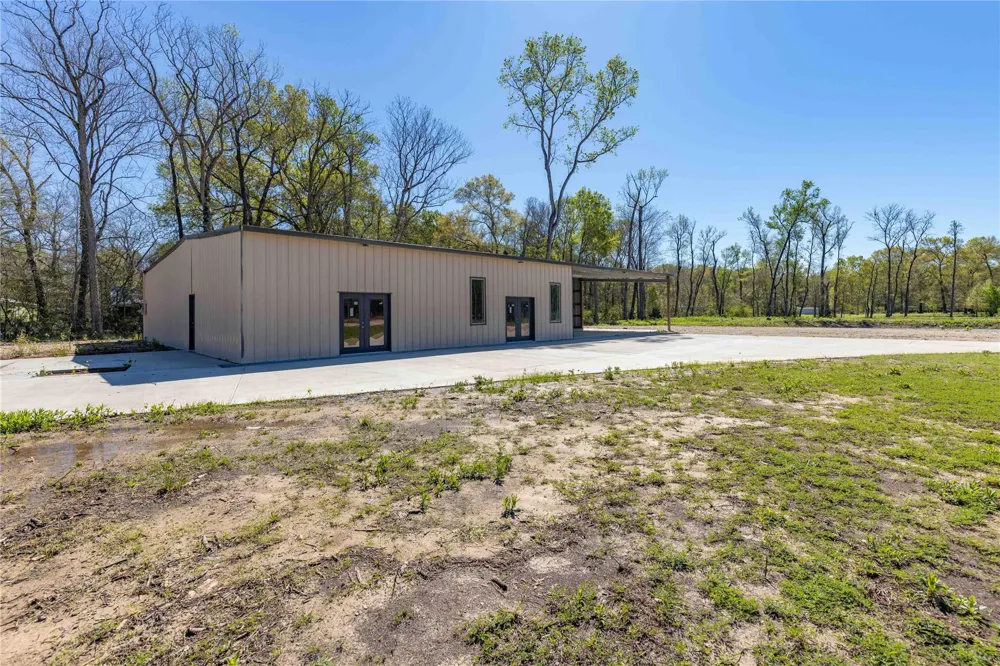 168 County Road 470 Dayton, TX 77535