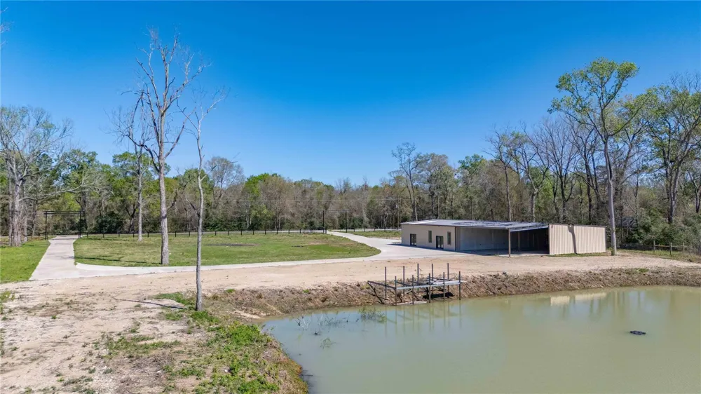 168 County Road 470 Dayton, TX 77535