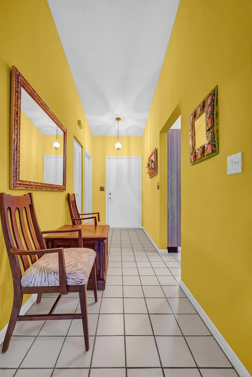 8 Eaton Place Boynton Beach, FL 33426