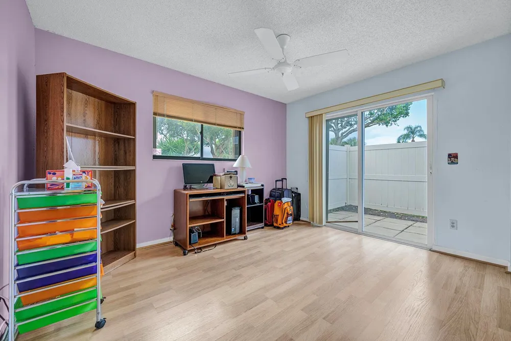 8 Eaton Place Boynton Beach, FL 33426