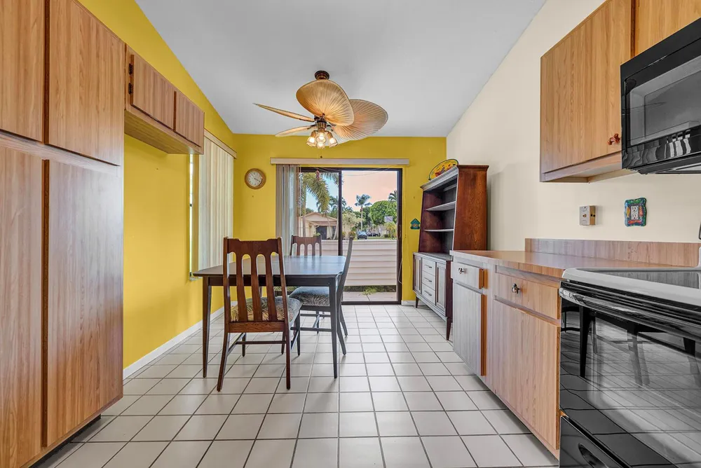 8 Eaton Place Boynton Beach, FL 33426