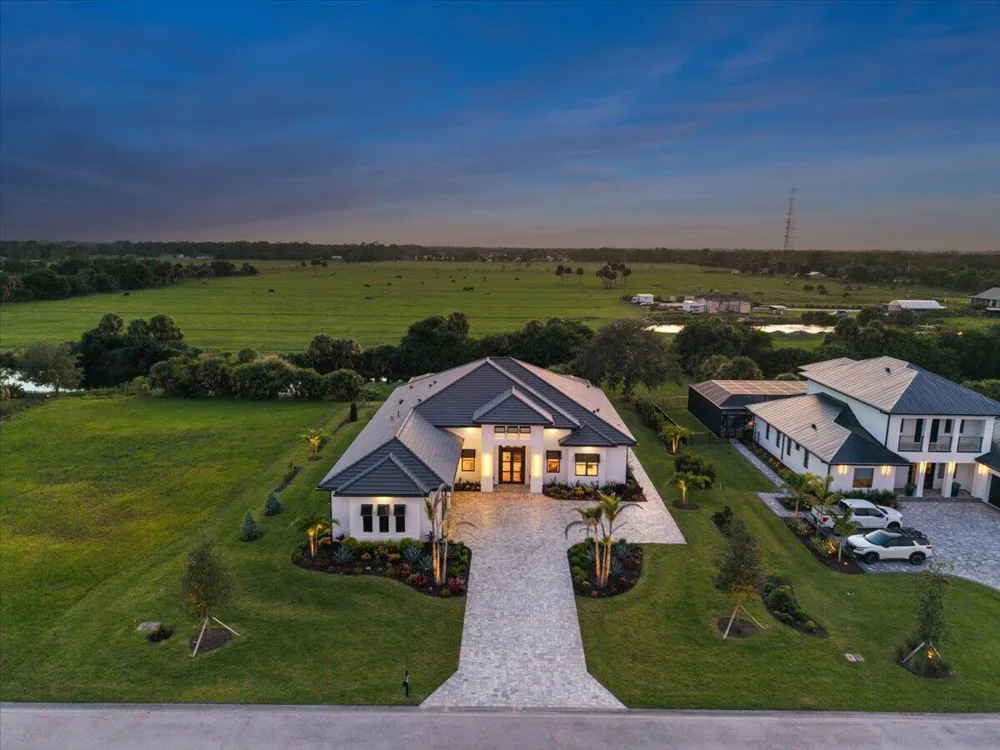 1023 W POLO GROUNDS DRIVE Vero Beach, FL 32966