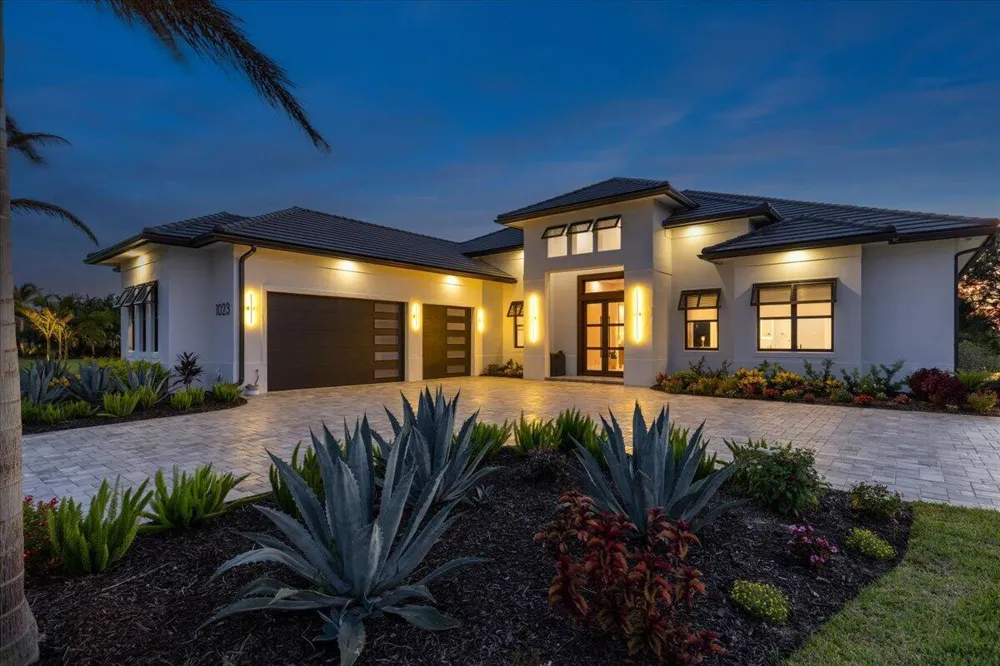 1023 W POLO GROUNDS DRIVE Vero Beach, FL 32966