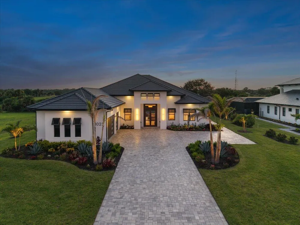 1023 W POLO GROUNDS DRIVE Vero Beach, FL 32966
