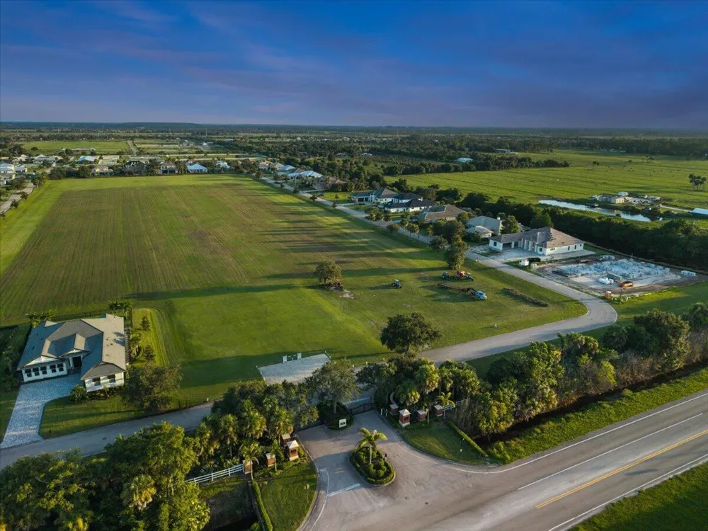 1023 W POLO GROUNDS DRIVE Vero Beach, FL 32966