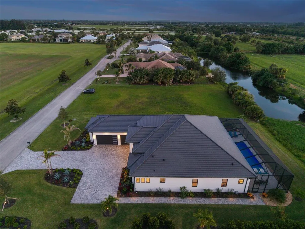1023 W POLO GROUNDS DRIVE Vero Beach, FL 32966