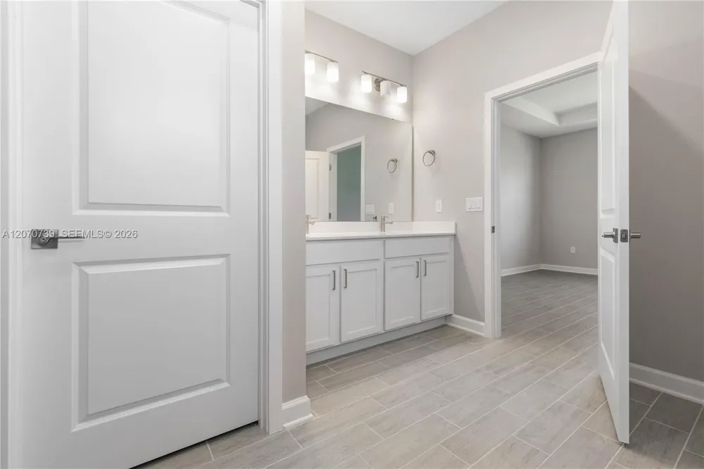 412 VANGUARD ST SE Palm Bay, FL 32909