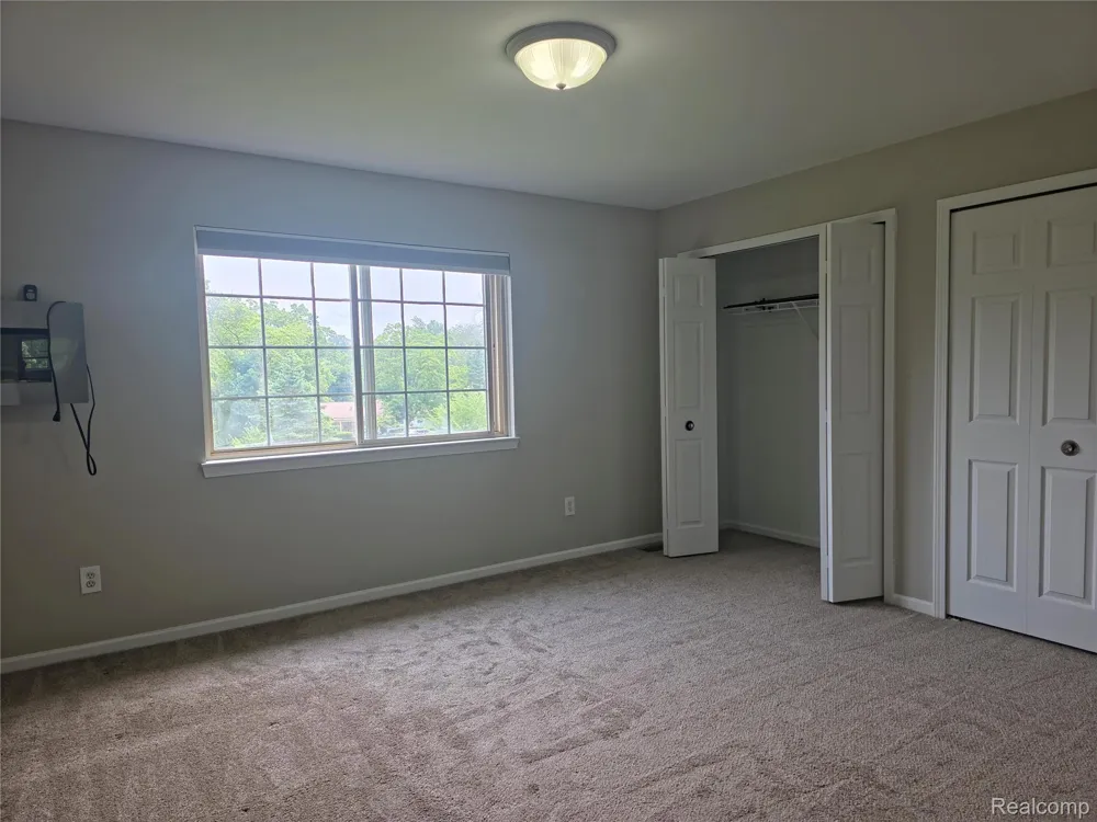 1275 Lilac Lane Waterford Charter Township, MI 48327