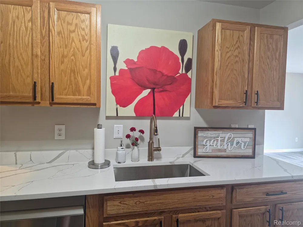 1275 Lilac Lane Waterford Charter Township, MI 48327