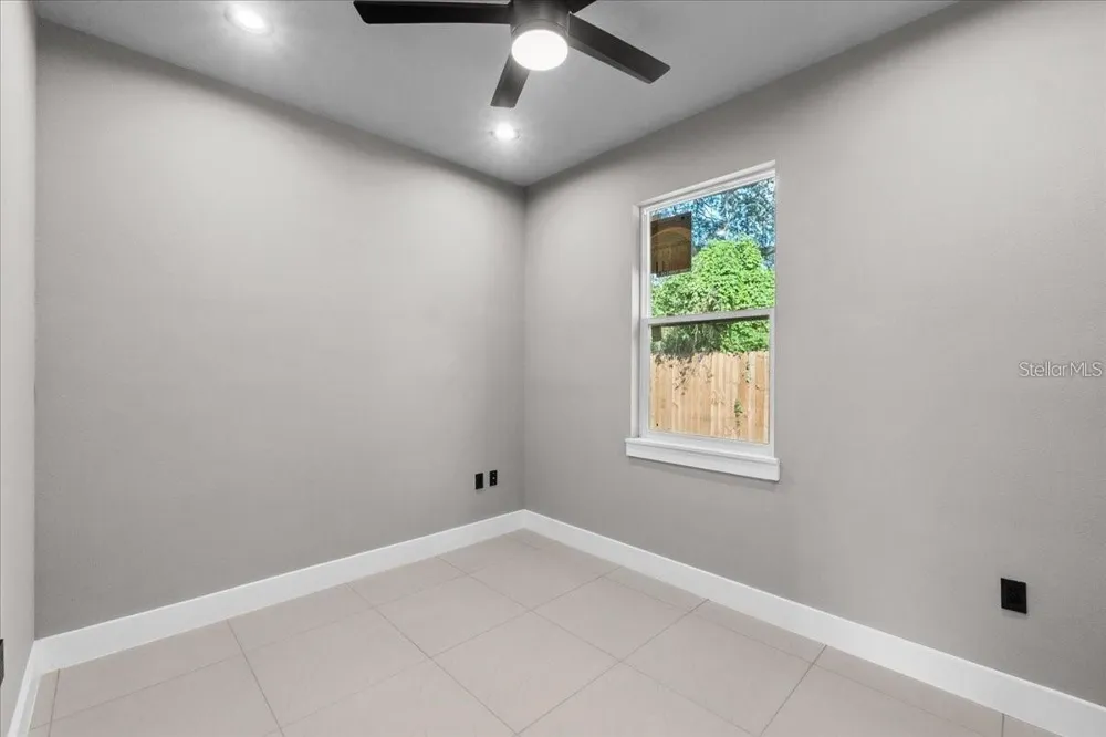 724 W CRESCENT DRIVE Lakeland, FL 33805