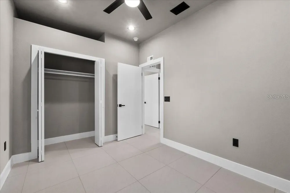 724 W CRESCENT DRIVE Lakeland, FL 33805