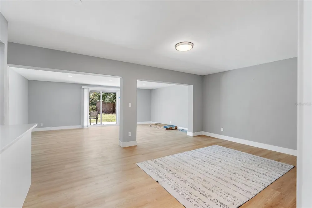 3926 HELENA STREET NE St Petersburg, FL 33703