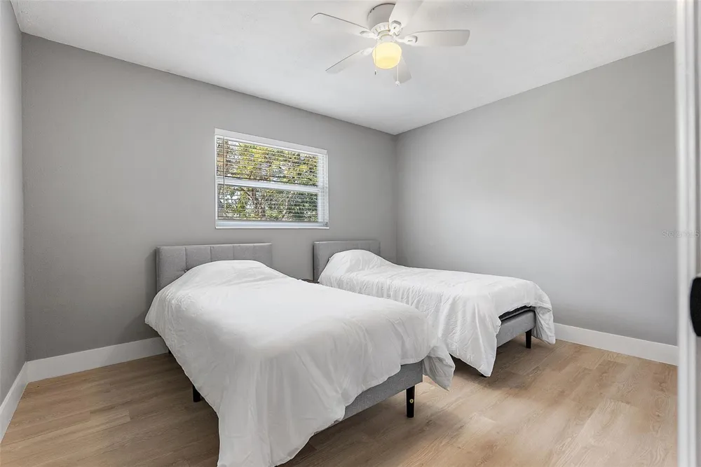 3926 HELENA STREET NE St Petersburg, FL 33703