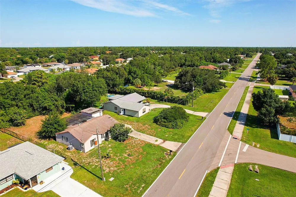327 HARBOR BOULEVARD Port Charlotte, FL 33954