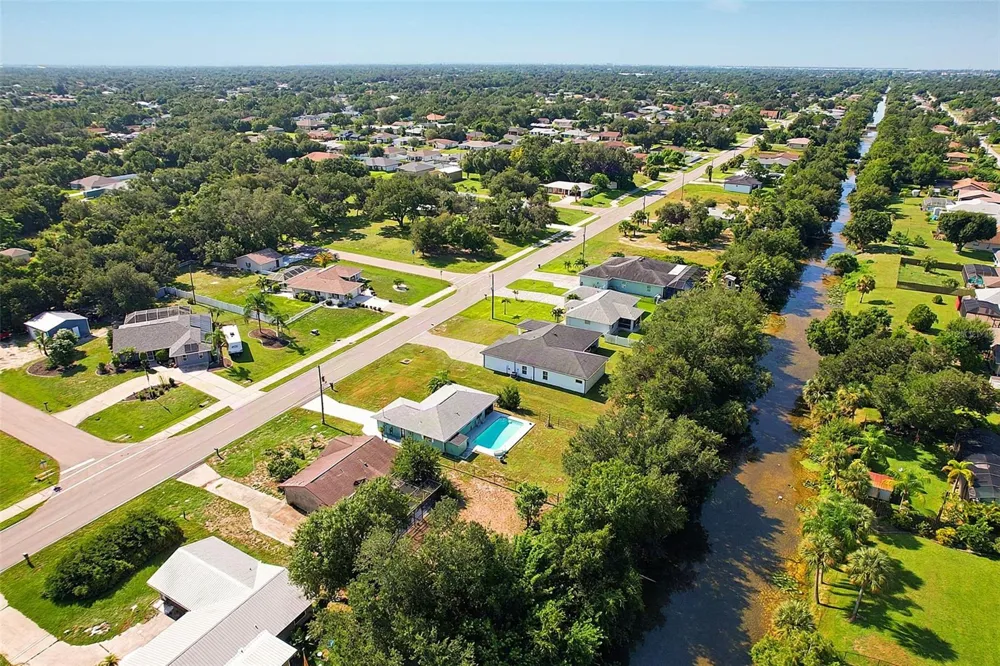 327 HARBOR BOULEVARD Port Charlotte, FL 33954